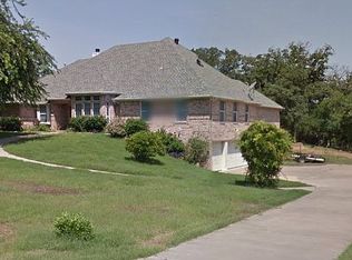 8025 Walnut Dr, Alvarado, TX 76009