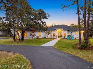 12124 Squeeze Ave, Weeki Wachee, FL 34614