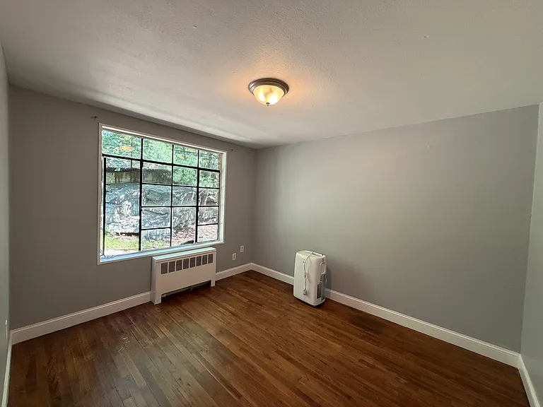 50 Mencel Cir #A — Photo 3