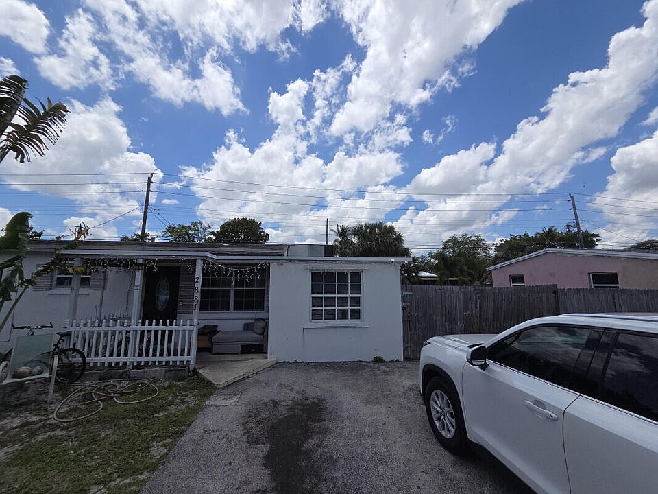 1st image of 2881 NE 12th Terrace