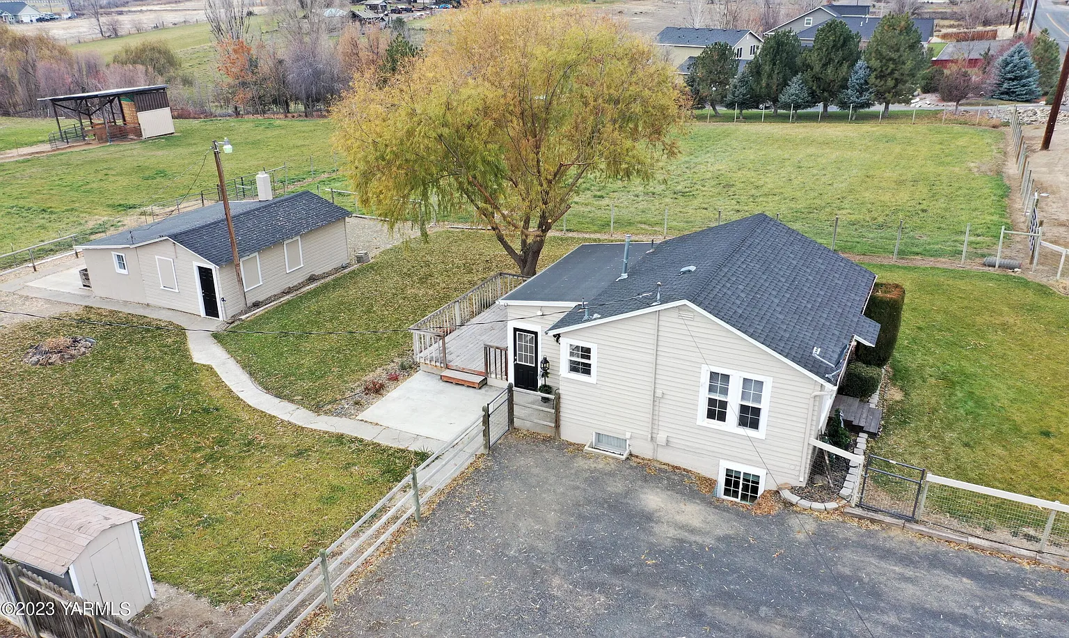 800 Ames Rd photo 1