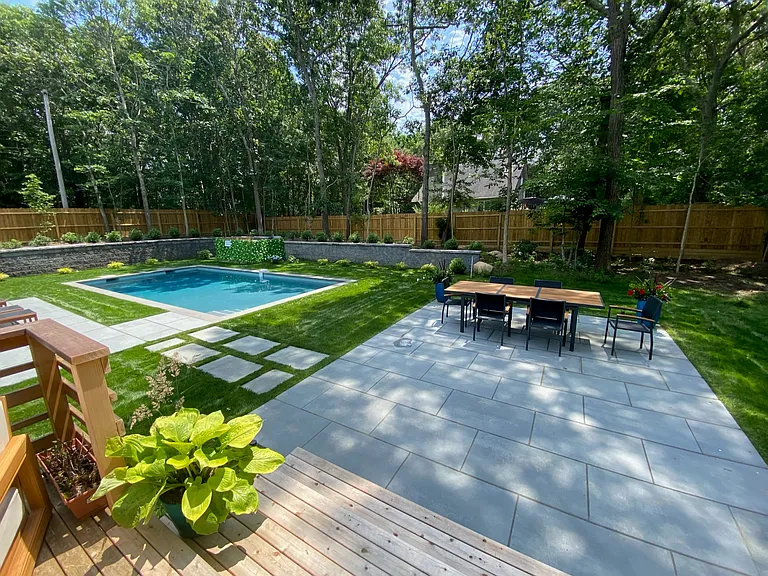 36 Crystal Dr — Photo 4