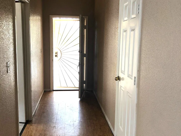 7825 Cherry River Dr — Photo 5