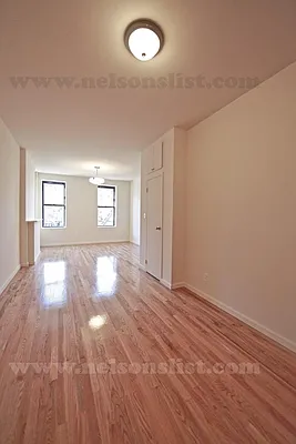 Rented by R New York | media 17