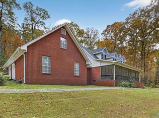 7668 Owls Hollow Rd, Gadsden, AL 35901