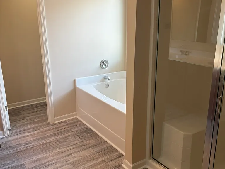 650 Collingsworth Ln — Photo 11