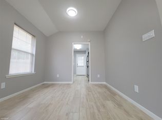 812 Nimitz St, College Station, TX 77840