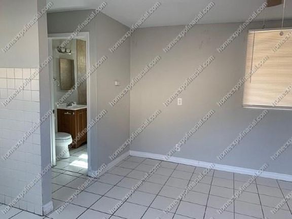 4th image of 108 N Hambledon Ave #B