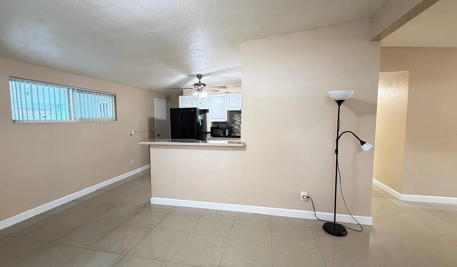 3 bed, 2.0 bath, 1390 sqft, $2,700 — Photo 2
