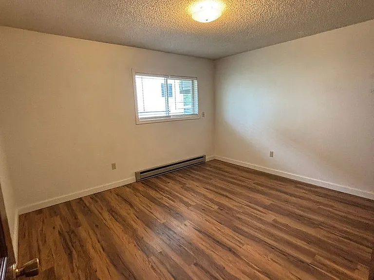 16 Hoffman Dr #1-4 — Photo 14