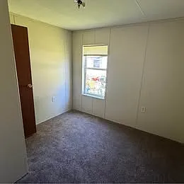 19 Billy Dr — Photo 6