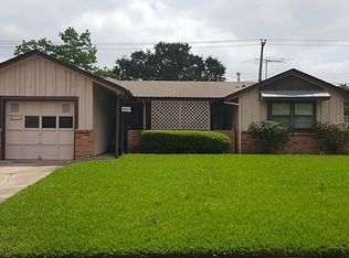 7711 Sandpiper Dr, Houston, TX 77074
