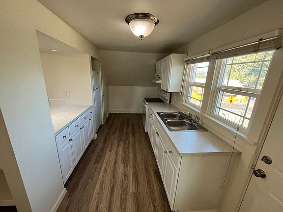 5th image of 12907 SE 29th Ave