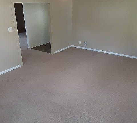 4th image of 122 Tilden Ave
