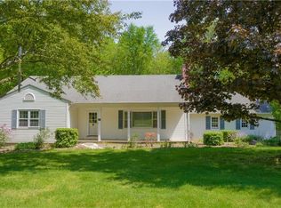 83 Canfield Dr, Bridgewater, CT 06752