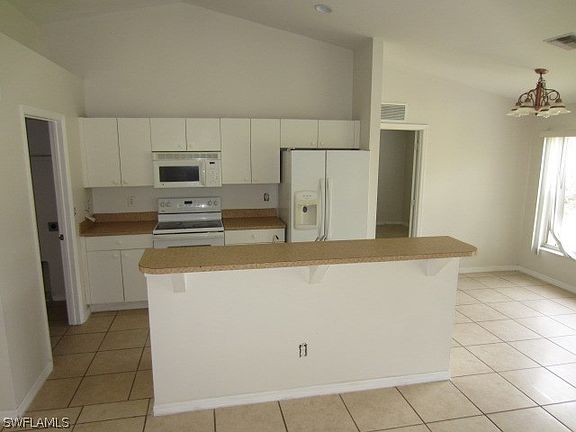3rd image of 2917 Elaine Ave N