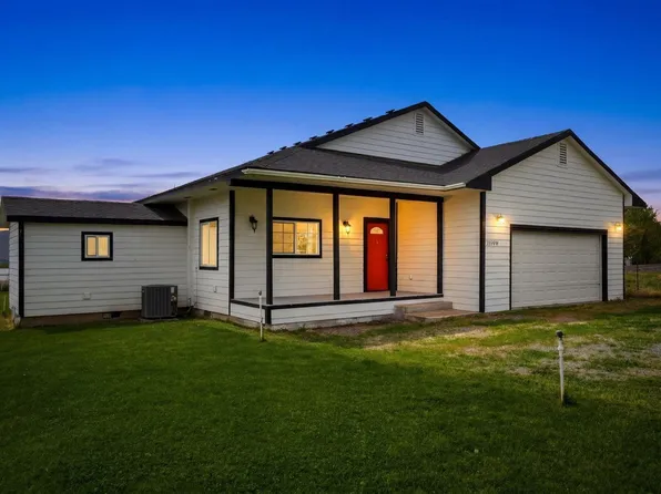 129601 W Swain Rd, Prosser, WA 99350