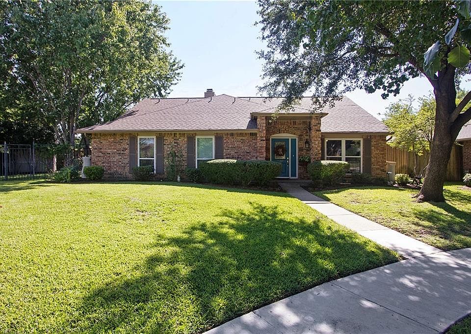 1st image of 217 Carolina Ct