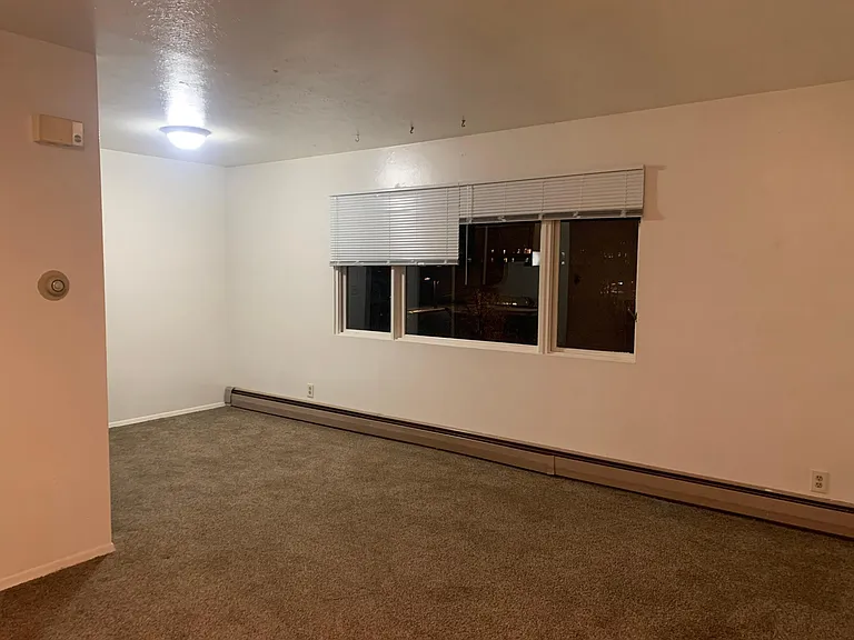 527 E Main St #5 — Photo 7
