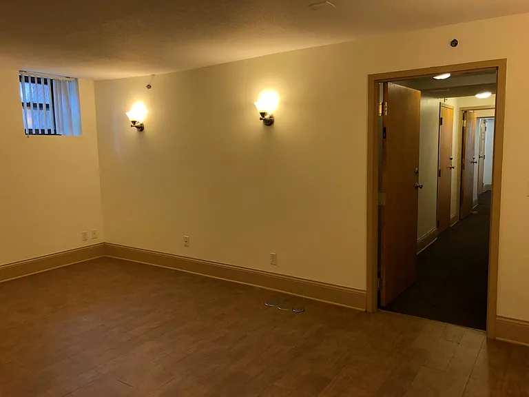 2716 Hennepin Ave S #B1 — Photo 8