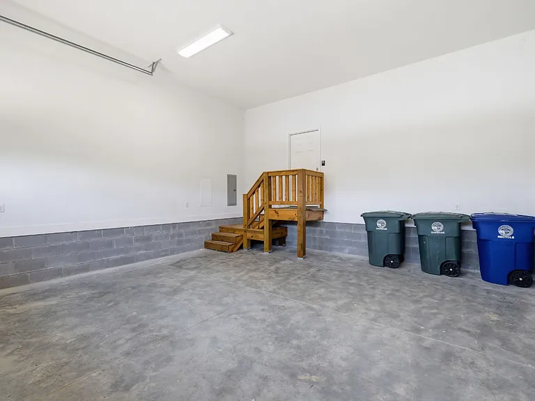 3556 Cottonwood Ln — Photo 22