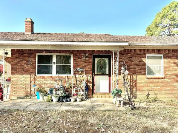 303 Griggs Ln, Corning, AR 72422