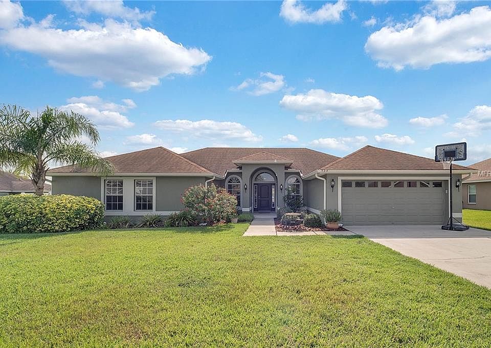 1st image of 323 Mandolin Ln