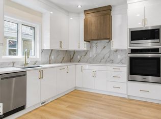 10323 79th St NW, Edmonton, AB T6A3G7