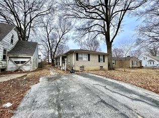 1618 1/2 S Appleton Ave, Independence, MO 64052