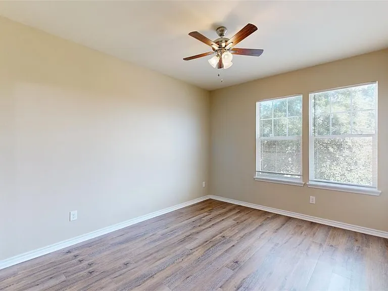 205A Sterling St — Photo 26