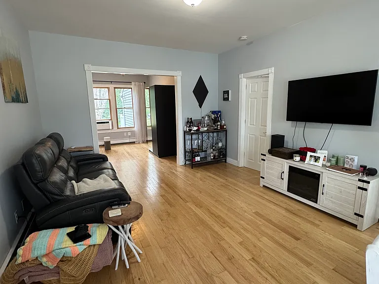 36 Van Dam Ave #1 — Photo 5