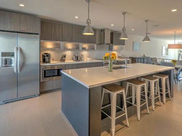 5662 N 12th St, Phoenix, AZ 85014