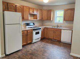 540 John St APT A, Paxton, IL 60957