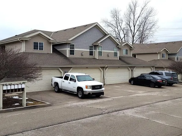 2788 Hidden DRIVE #121, Saint Francis, WI 53235