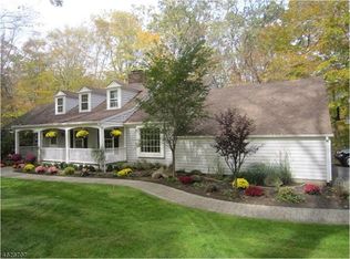 12 Forest View Dr, Chester, NJ 07930