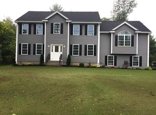 600 Pelham Rd, Dracut, MA 01826