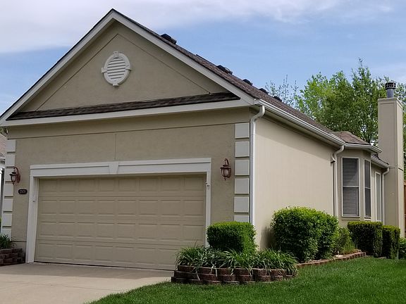 Front right side view