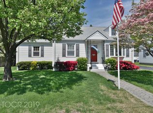 20 1st St, Mahwah, NJ 07430