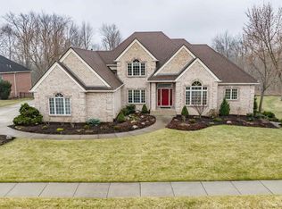 320 Royal Crest Dr, Fort Wayne, IN 46814