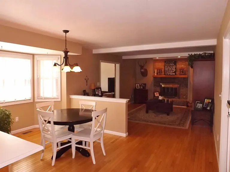 8177 Autumn Ln — Photo 7
