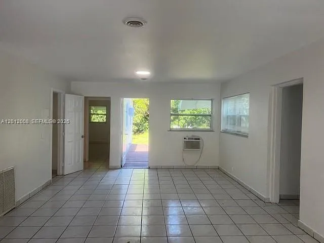 4548 SW 33rd Ave #M — Photo 16