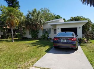15818 Redington Dr, Redington Beach, FL 33708