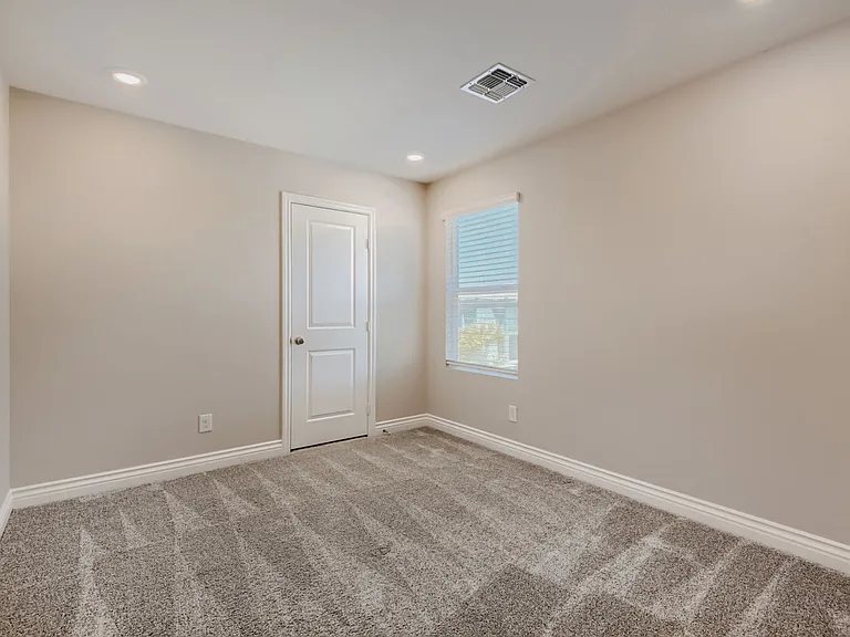 5774 Blue Serenity Ct — Photo 4