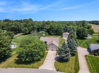 6580 Sunflower Dr SW, Byron Center, MI 49315