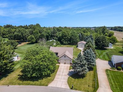 6580 Sunflower Dr SW, Byron Center, MI, 49315