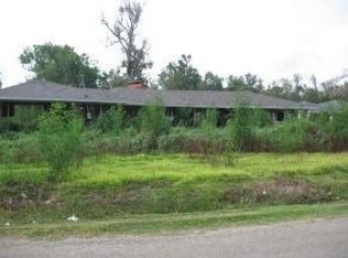 195 Stapper St, Bridge City, TX 77611