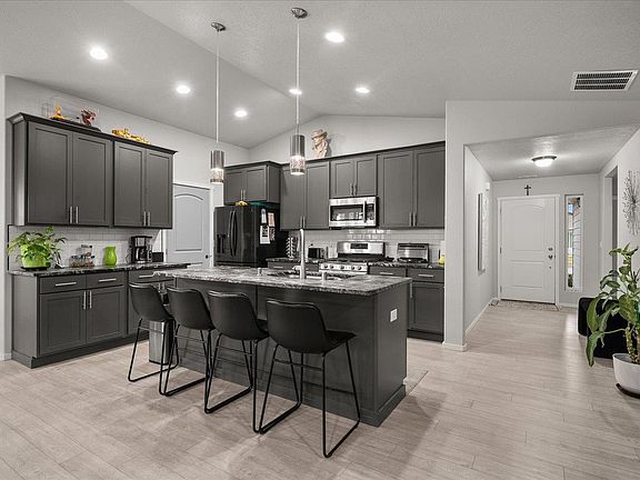 5th image of 1710 N Arties Rd