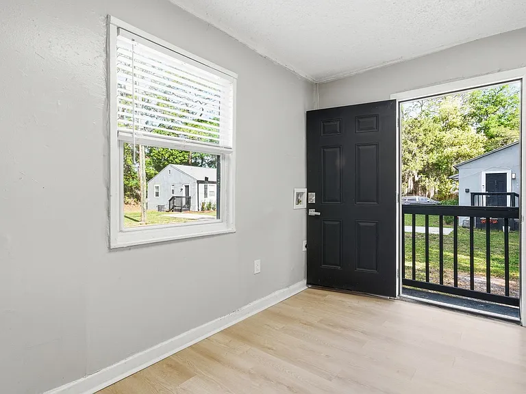 5931 Wilmar Rd — Photo 10