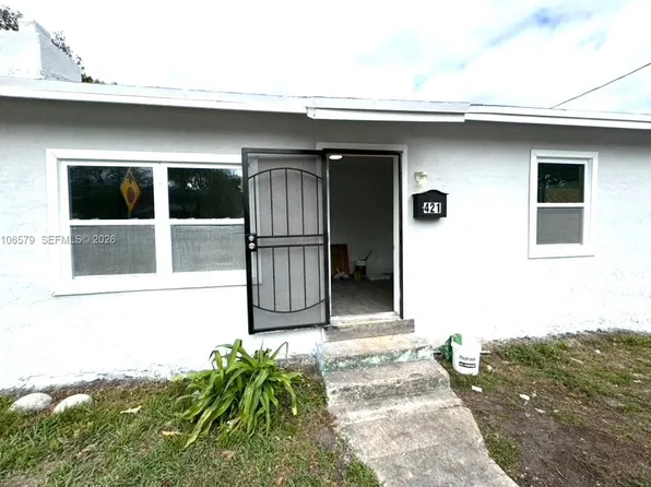 421 NW 77th St, Miami, FL 33150