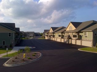 1914 E Broadway APT 822, Waukesha, WI 53186